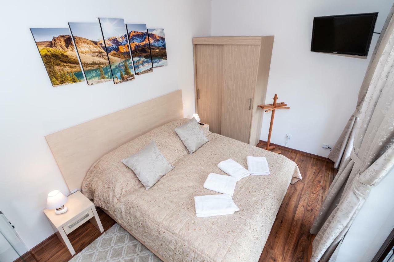 Vila Helena - Apartman Helena 15 Lägenhet Ruzomberok Exteriör bild
