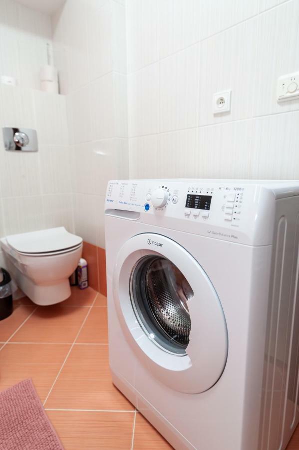 Vila Helena - Apartman Helena 15 Lägenhet Ruzomberok Exteriör bild