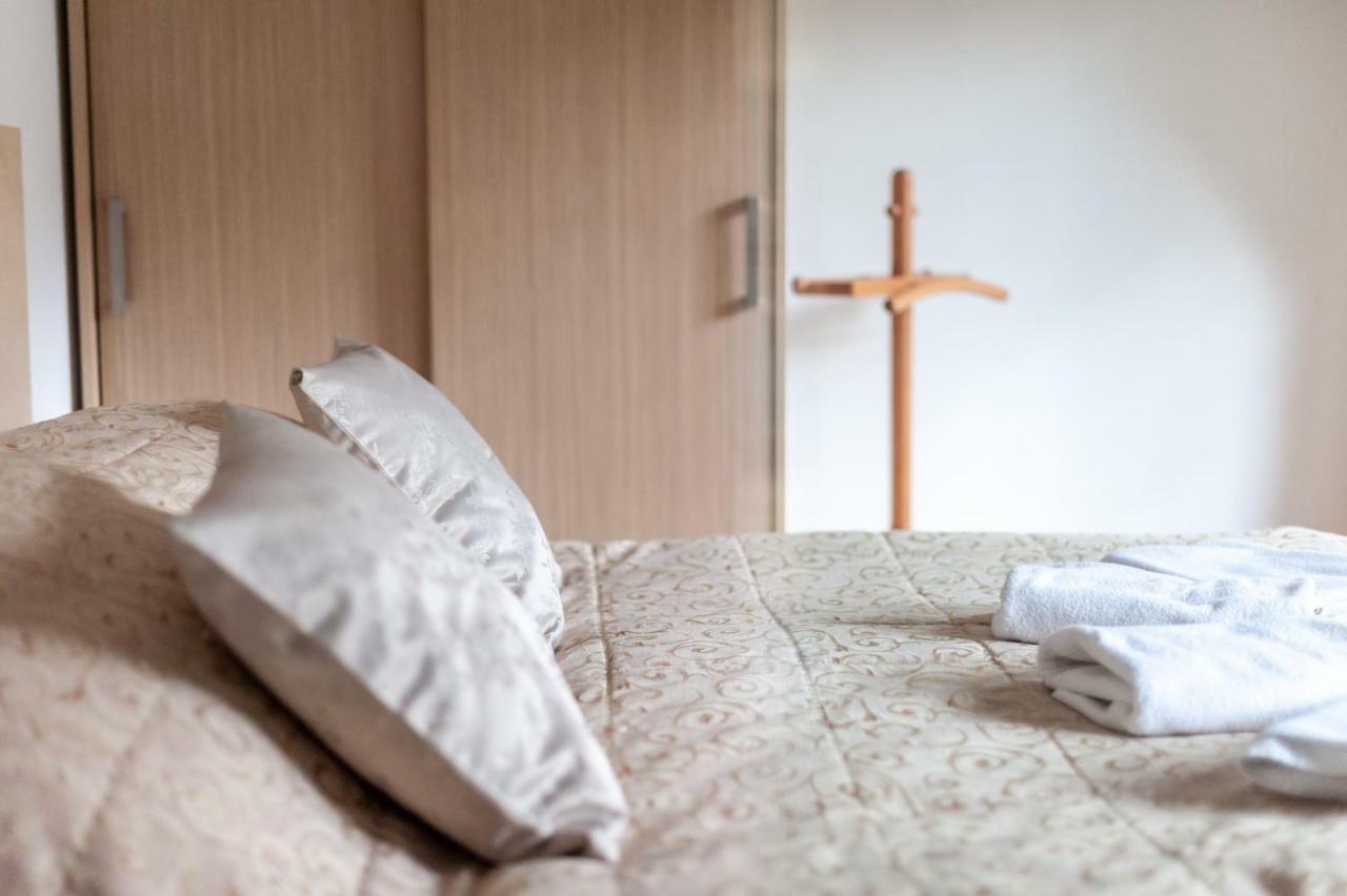 Vila Helena - Apartman Helena 15 Lägenhet Ruzomberok Exteriör bild